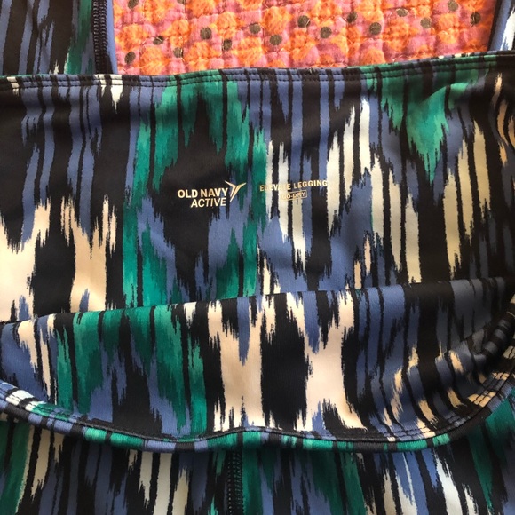 Old navy activewear leggings - Picture 3 of 3
